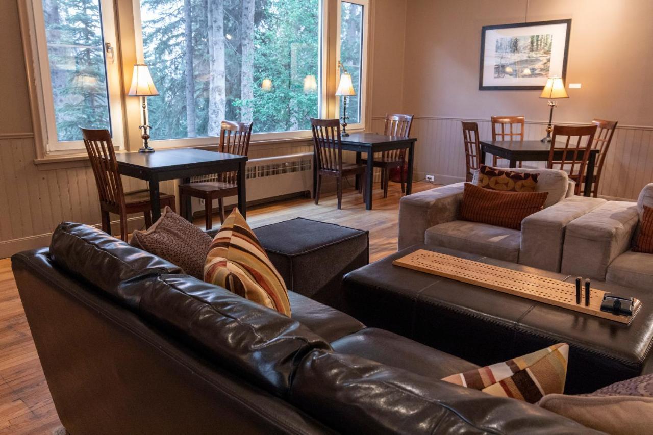 Banff Boutique Inn - Adults Only Eksteriør billede